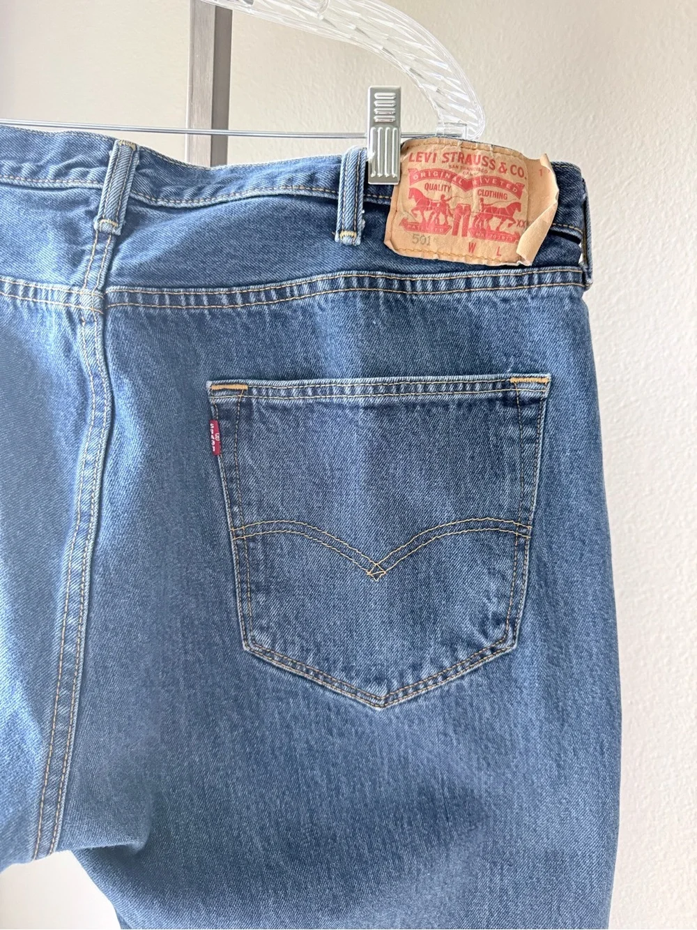 Levi’s 501 button fly men’s jeans size 42/36